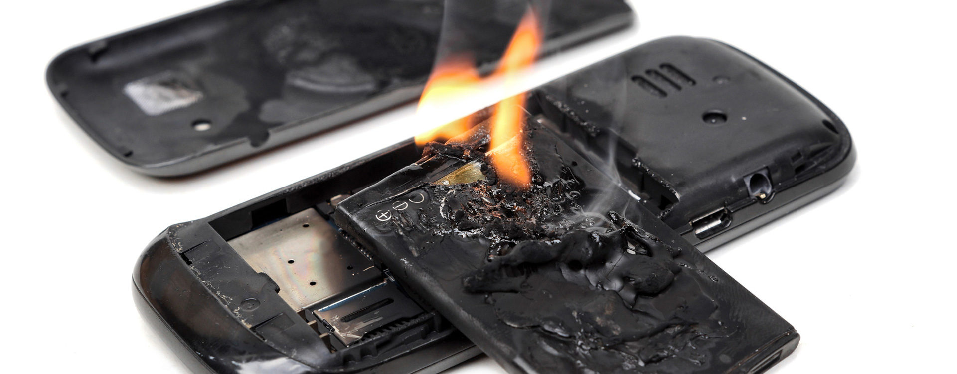 téléphone mobile en flammes