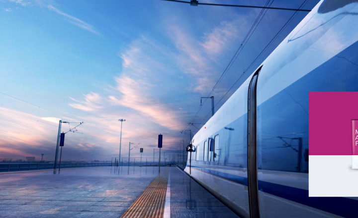 tgv à quai et logo carte abonnement fréquence