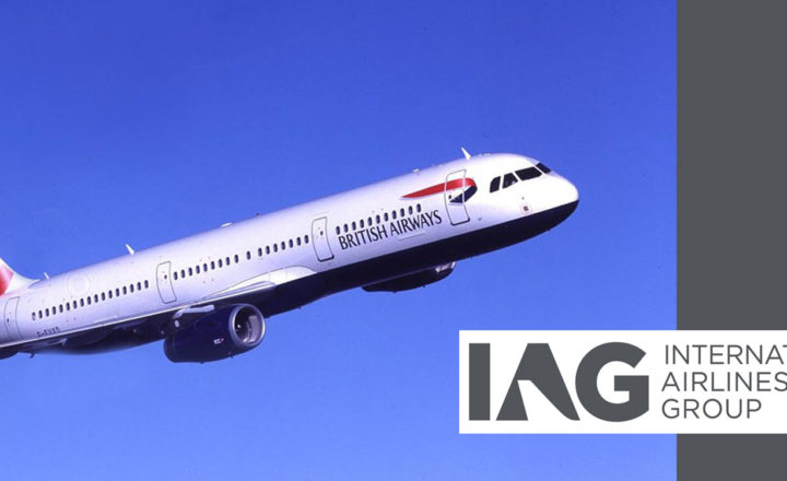 Airbus A321 en vol et logo IAG